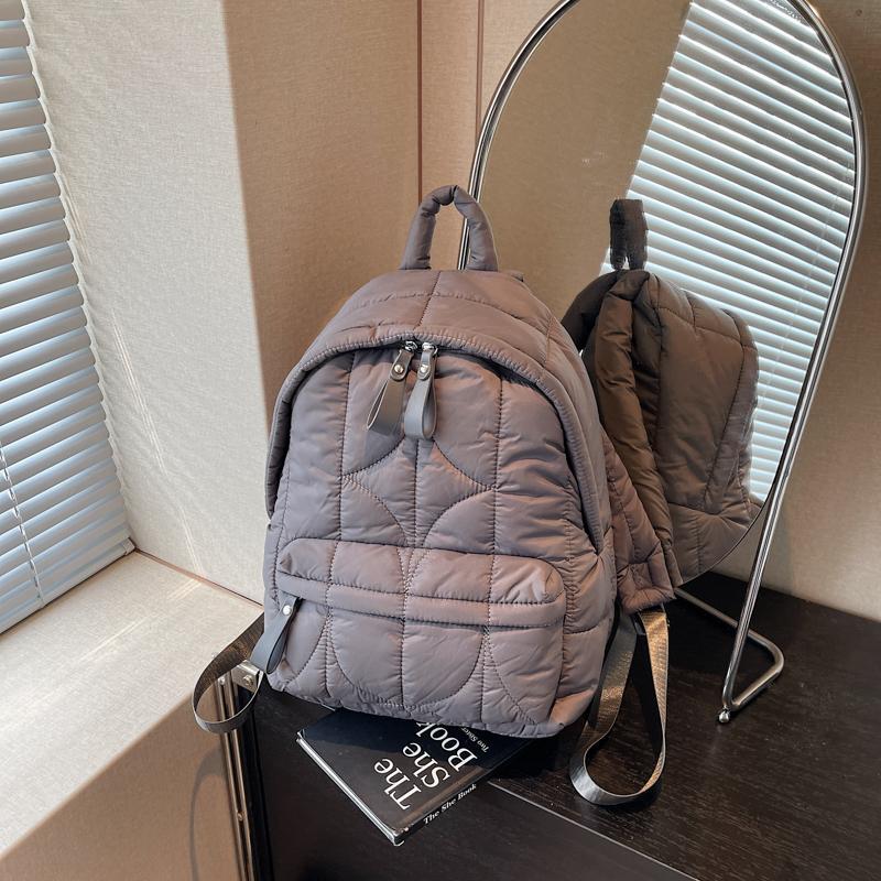 Nischiges, hübsches Rucksack mit voluminösem Wolken-Design, Damen-Rucksack 2025 neues Modell, großes Fassungsvermögen, lässiger Freizeitrucksack, Schultasche, trendy