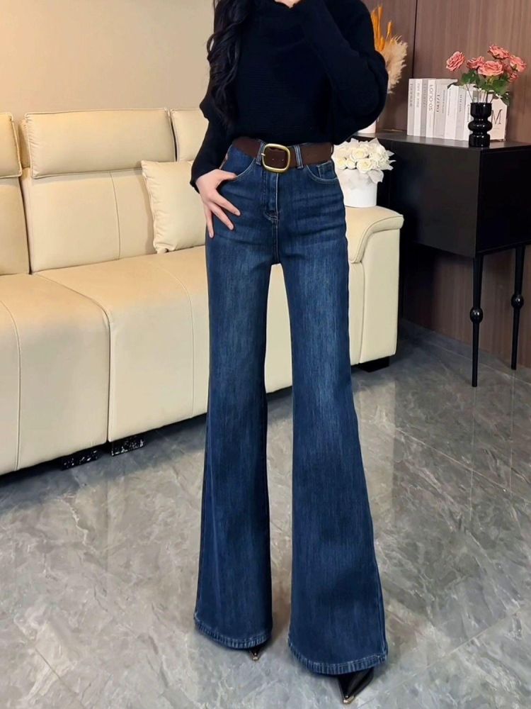 Gefütterte Damenjeans, schmale gerade Passform mit Mikro-Schlag, Winter 2025