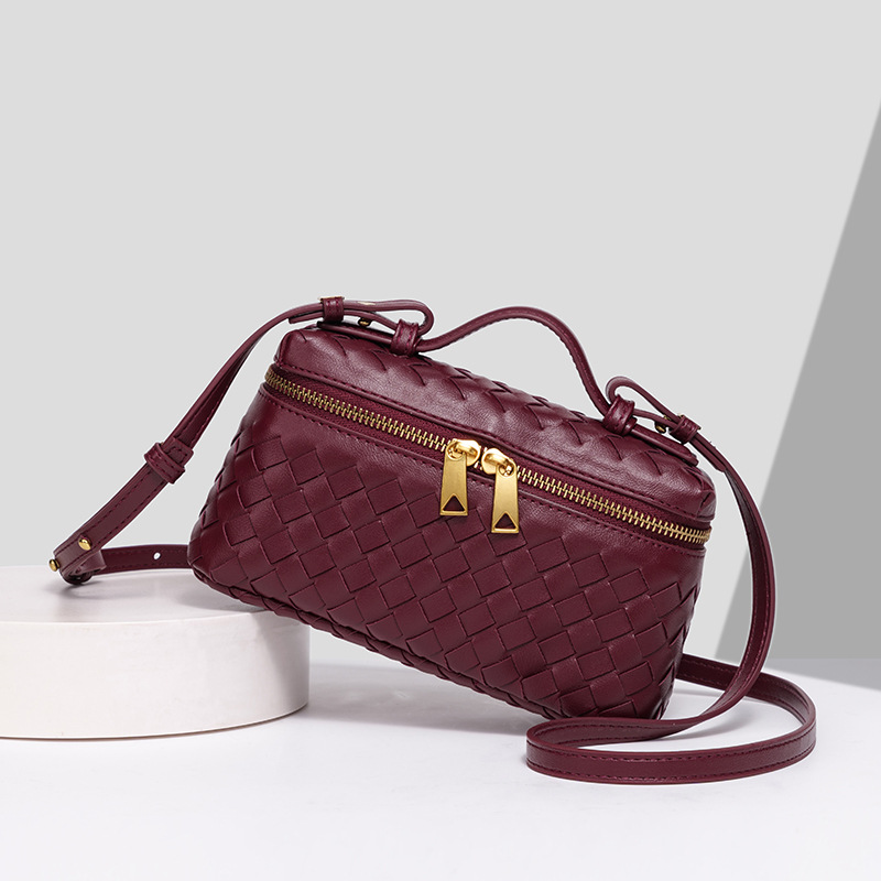 Handgewebte, neue Damen-Umhängetasche im Modestil für den grenzüberschreitenden Handel, lässige Handtasche zum Tragen in der Hand oder über der Schulter, kleine quadratische Tasche im Lunchbox-Design