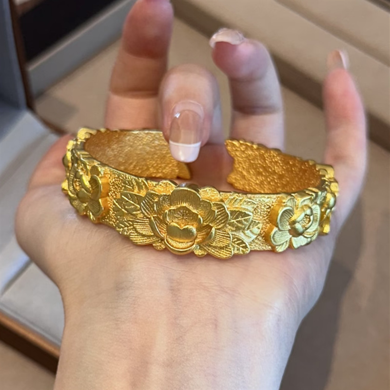 3D carved peony bracelet, solid gold-colored Chinese style