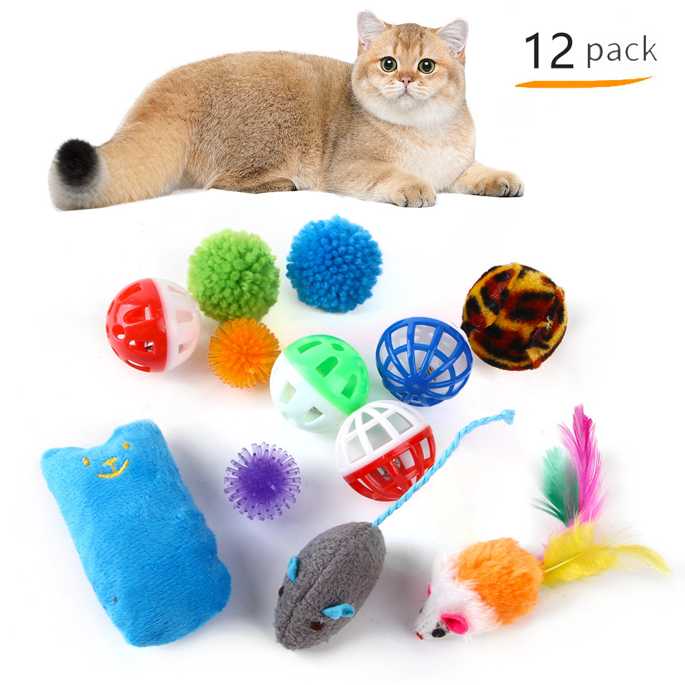 Katzenspielzeug-Set mit Gummiball, Glöckchen und Plüsch-Flughörnchen - 1