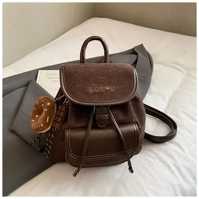 Retro Large Capacity Women's Backpack for Travel and Commuting - 9