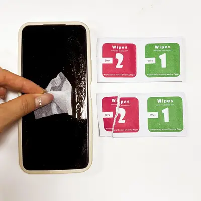 Tragbarer Desinfektionshersteller Großhandel trocken und nass Alkohol Mobiltelefon gehärteter Film Einweg-Reinigung Staubentfernung unabhängige Sterilisation
