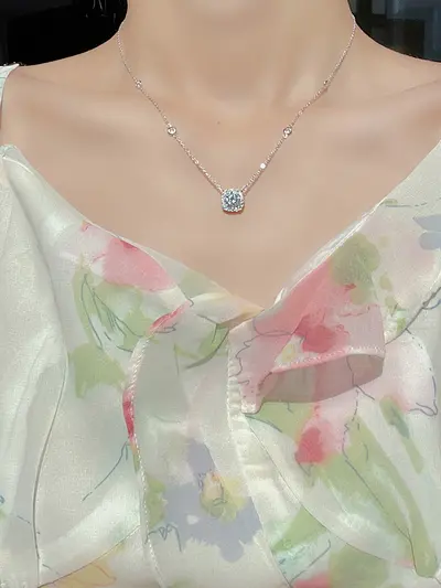 925纯银方糖项链女生轻奢小众设计高级感锁骨链2023新款爆款颈链