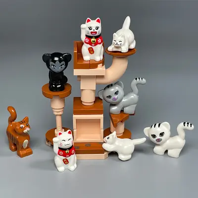Small Particle Building Block Set with Animal Minifigures, Pets, Kittens, Puppies and Poli - 3