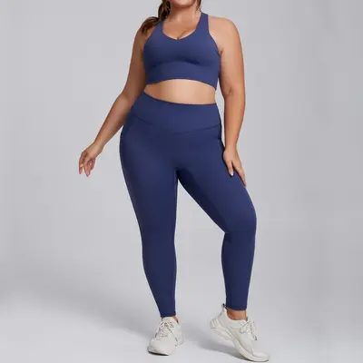 Nude-Feel Plus Size Yoga Set for Women, Two-Piece with Pockets - 9