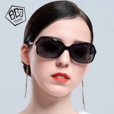 Women's Polarized Retro Small Frame Sunglasses for Driving - 1