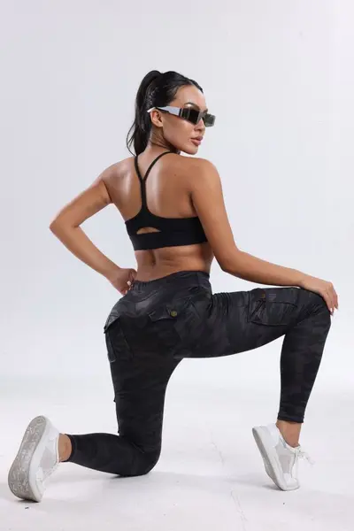 Kadın Kalça Kaldırıcı Düğmeli Cepli Yoga Taytı, Nefes Alabilen, Sürtmeli Dokulu - 7