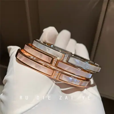 Armband aus Perlmutt, Roségold und Silber, elegant stapelbar