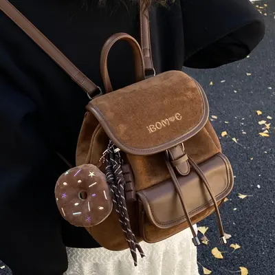 Retro Large Capacity Women's Backpack for Travel and Commuting - 3