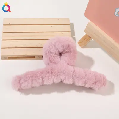 Qiyue sınır ötesi peluş saç tokası büyük peluş saç tokası saç köpekbalığı klip kadın saç kapmak şapkalar saç aksesuarları toptan - 12