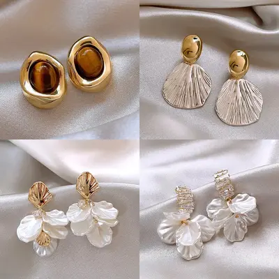 Kulak Klipsi Kadın Piercing Yok Premium Retro Küpe