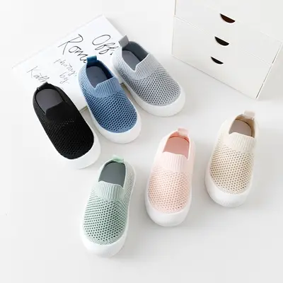 Neue Babyschuhe 2026, Sommer-Lauflernschuhe für Kleinkinder mit weicher, rutschfester Sohle, leichte Kinderhausschuhe, lässige Slipper zum Hineinschlüpfen