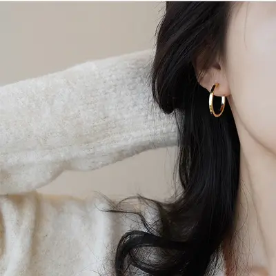 Minimalistische Ringohrringe, leicht, luxuriös, koreanisch