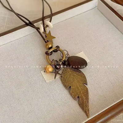 Chinese Style Long Sweater Chain, Feather Pendant Necklace for Women