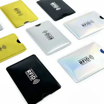 Sınır ötesi lazer rfid kart tutucu anti-tarama anti-manyetikliği giderme anti-hırsızlık fırçası NFC banka kimlik kartı alüminyum folyo koruyucu kart tutucu
