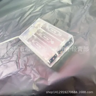 Chip Battery Box No. 5 with Cover and Switch, 4.5V Three-Compartment - 3