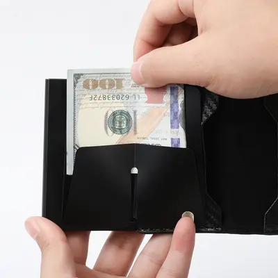 Sınır ötesi yeni erkek cüzdanı ultra ince karbon fiber RFID kart tutucu otomatik kart çıkarma alüminyum alaşımlı kart tutucu cüzdan
