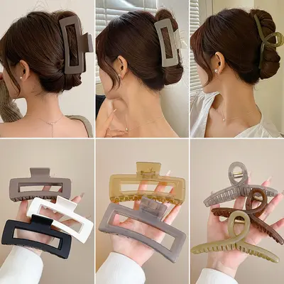 Hochwertige Milchkaffee-farbene Haarklammer mit Frosted-Oberfläche Internet-berühmte Hüte Damen Haarspange mit großem Hai-Clip Haarhalter Großhandel