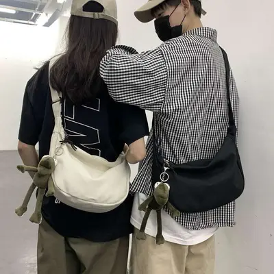 Erkekler, öğrenciler, modaya uygun kadınlar için kanvas çapraz çanta, moda markası, hip-hop, Japon tarzı, gündelik, çok yönlü küçük omuz çantası.