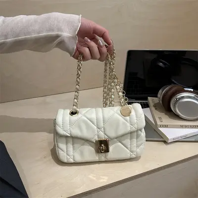 Damen-Achseltasche mit Kette, einfarbig, Frühlingsmodell - 7