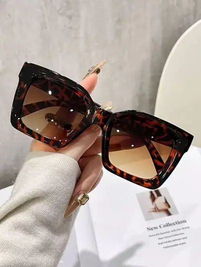 Oversized Leopard Print Women's Sunglasses with UV Protection - 10