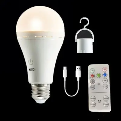Sınır Ötesi Çok Satılan USB Şarjlı E27 E26 Ampul Üç Renkli RGB LED Ampul Uzaktan Kumanda Dokunmatik Anahtarlı Acil Lamba