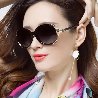 Polarized Women's Sunglasses for Round Faces, Large Frame, UV400 - 4