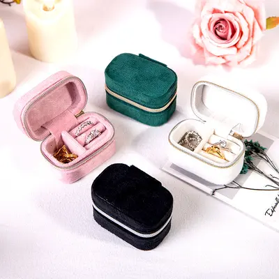 Exquisite New French Jewelry Storage Box Small Portable Travel Accessories Jewelry Organizer Box Earring Ring Storage