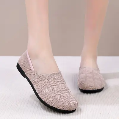 Women's Spring Comfortable Shoes, Soft-Sole Old Beijing Cloth Shoes - 7