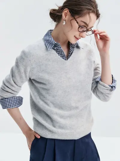 100% Cashmere V-Neck Women's Sweater, Loose Fit