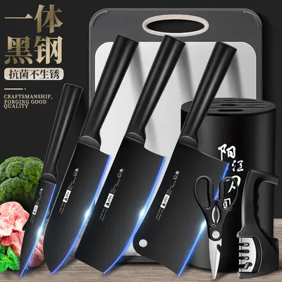 Black steel kitchen knife set, 3-piece knife and cutting board - 1