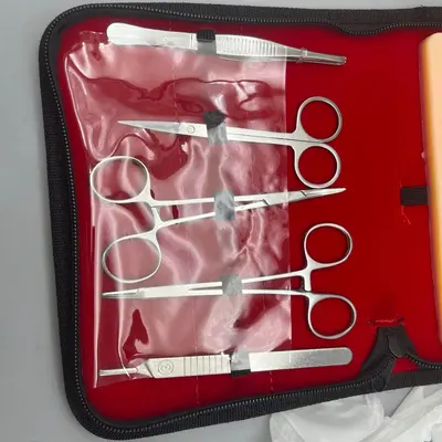 Oral-Nahtset-Übungsset, Instrumentenset, chirurgische Nahttrainingswerkzeuge und Materialien, Pinzetten, Scheren, Pinzetten, Nadeln und Fäden