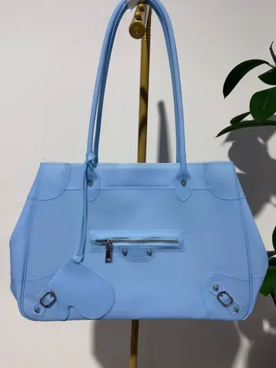 2026 Jelly Bag, Large Capacity Single-Shoulder Tote with Retro Rivets - 13