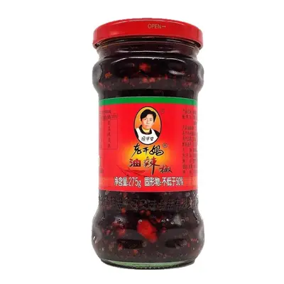 Lao Ganma Chili-Öl-Sauce Hähnchen-Geschmack, Karton