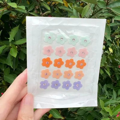 Hydrocolloid Acne Patch with Fun Pattern, Fluid-Absorbing - 12