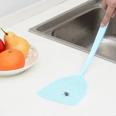 Bestselling thickened household fly swatter, large plastic classic style, unbreakable manual mosquito and fly swatter, widened with flexible toughness