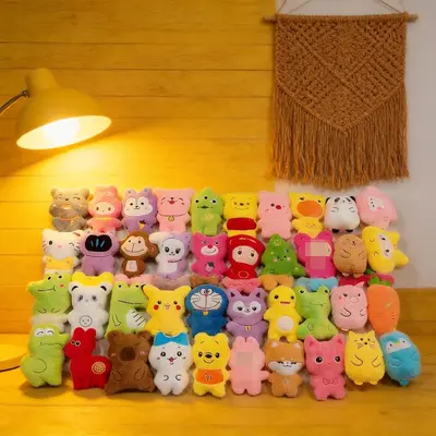 Figür Peluş Oyuncak Çocuk Hediyesi İnteraktif Figür 20cm Civarı 8 İnç Basit Tasarım Pençeli Makine Özel