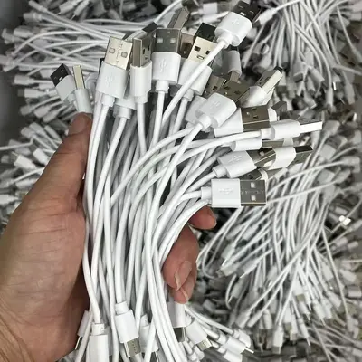 Fabrika kaynaklı Tip-c şarj kablosu Bluetooth kulaklık küçük fan dolgu ışığı dijital drama kablosu USB makine kablosu