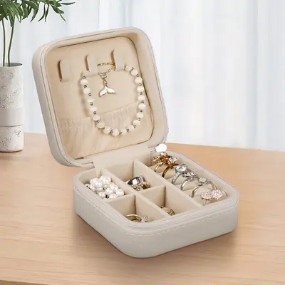 Lightweight luxury leather women's ring box, portable jewelry box, multi-layer travel storage box for earrings and necklaces, gift item. - 9