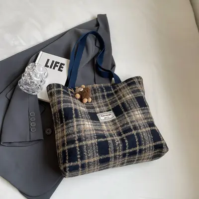 Large Capacity Plaid Bag 2026 New Autumn and Winter Woolen Plaid Shoulder Bag High-End Versatile Tote Bag