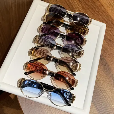 2026 Metal Oval Frame Sunglasses, Retro Hollow Temple Design - 5