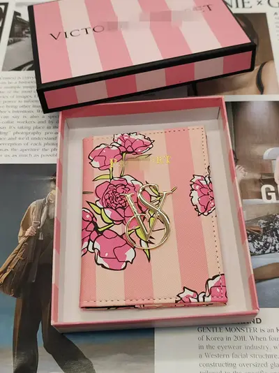 Ultra-thin passport and card holder - 11