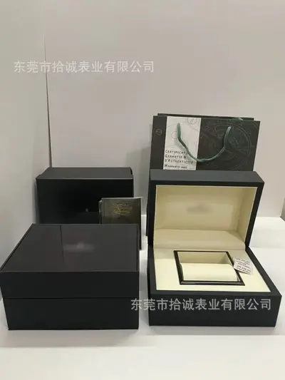 新款男士女士全钻满钻石英手表多款式跨境热销款合金手表男石英表 - 8