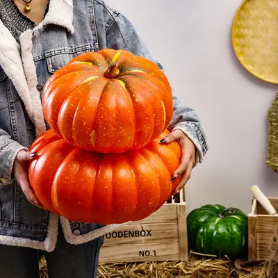 Artificial Pumpkin Model for Halloween and Harvest Festival Decoration