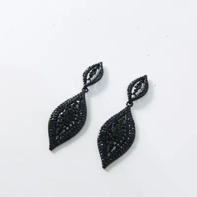 Acrylic retro alloy earrings for women bold expressive design