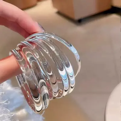 Canlı Yayın Yeni Model Kedi Gözü Bilezik Katı Çıkıntılı Moda Premium His Çok Yönlü Çekme İşleme Gümüş Kaplama Bilezik Kadın Tanrıça Günü