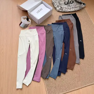 Alo Leggings, schwarz, hoher Bund, bauchformend