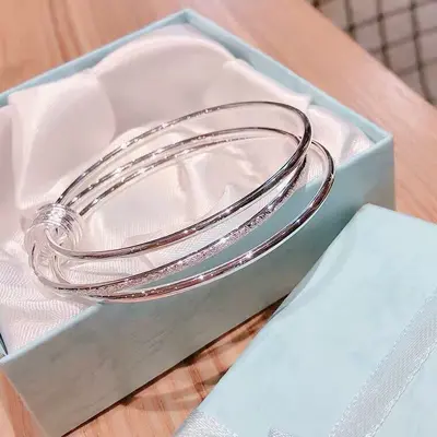 Minimalistisches Armband, leichte Luxus-Ausführung, Dreiringglöckchen - 6