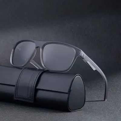 Square Frame Polarized Men's Sunglasses, Retro Design with UV Protection - 4